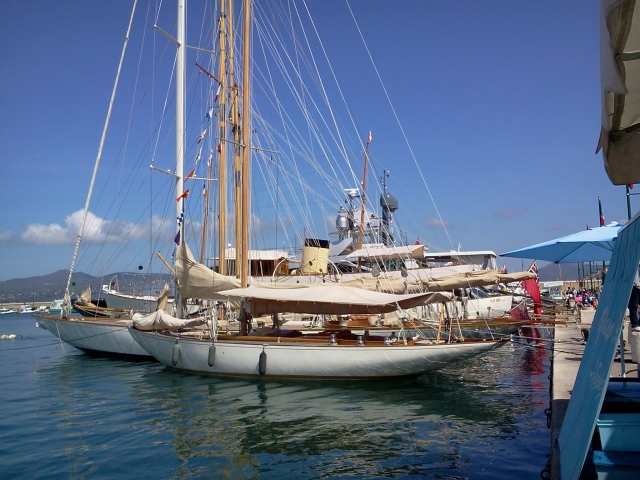 http://www.discount-marine.com/club/files/2014-05-17_11.07.57.jpg