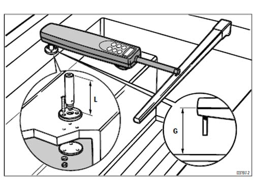 RAYMARINE Piedestal D030